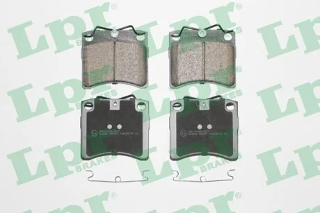 Тормозные колодки передние дисковые LPR 05P437