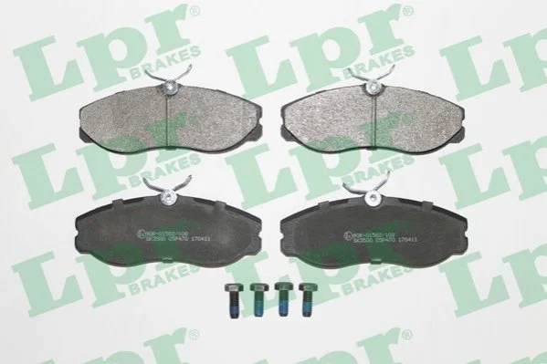 Тормозные колодки передние дисковые LPR 05P470 (фото 1)