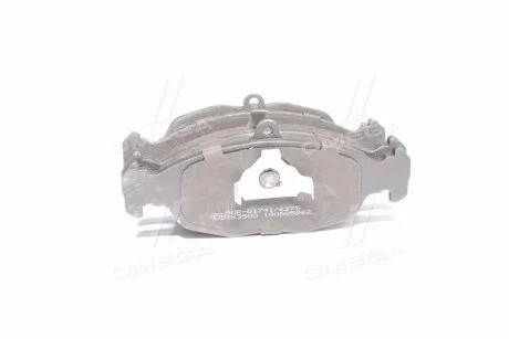 Тормозные колодки передние дисковые LPR 05P599