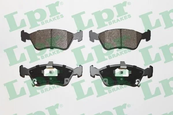 Тормозные колодки передние дисковые LPR 05P709 (фото 1)