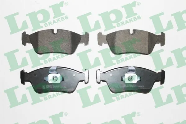 Тормозные колодки передние дисковые LPR 05P757 (фото 1)