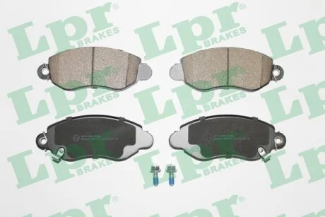 Тормозные колодки передние дисковые LPR 05P775