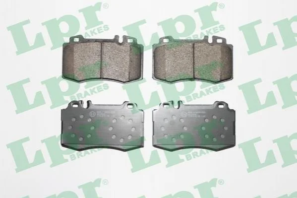 Тормозные колодки передние дисковые LPR 05P899 (фото 1)