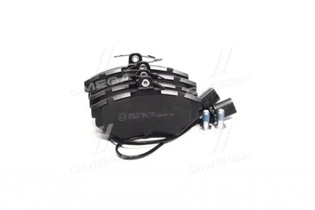 Тормозные колодки передние дисковые LPR 05P979
