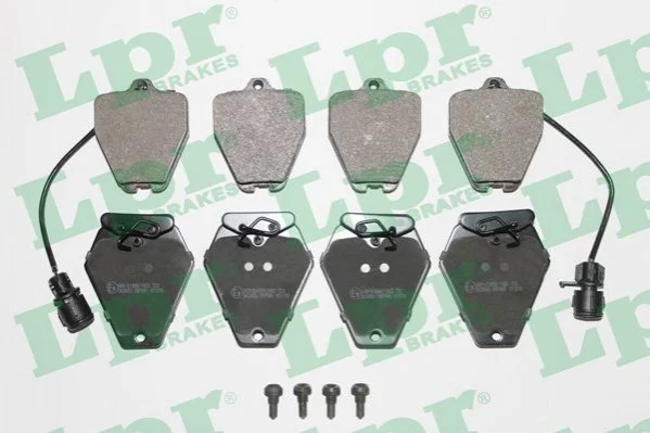 Тормозные колодки передние дисковые LPR 05P981 (фото 1)
