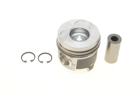 Поршень с кольцами MAHLE / KNECHT 021 58 02