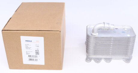 Радиатор масляный MAHLE / KNECHT CLC 18 000S