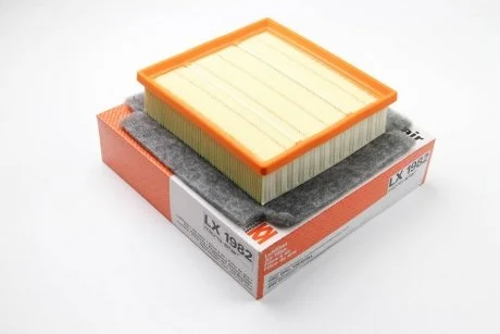Фільтр повітряний MAHLE / KNECHT LX1982