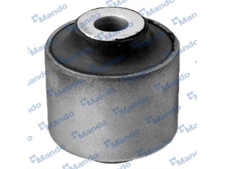 Сайлентблок важеля VW AMAROK передн. ниж MANDO MCC015639