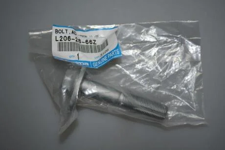 Болт MAZDA L2062866Z