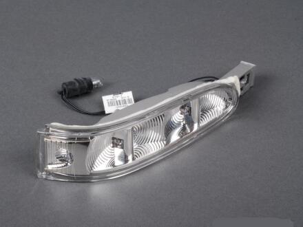 Повторитель поворота MERCEDES-BENZ 1648200621