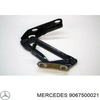 Петля капота левая MERCEDES-BENZ 9067500021