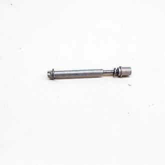 Болт MERCEDES-BENZ A0000940150