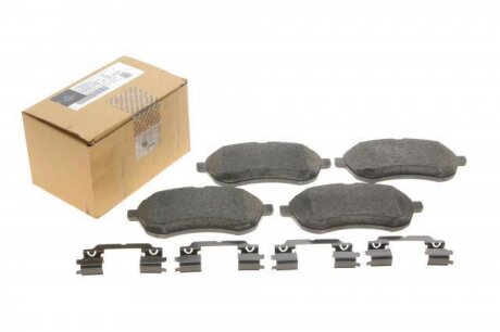 Тормозные колодки MERCEDES-BENZ A000420100590