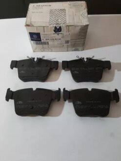 Колодки MERCEDES-BENZ A0004208703