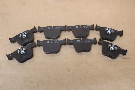 Тормозные колодки MERCEDES-BENZ A000420890490