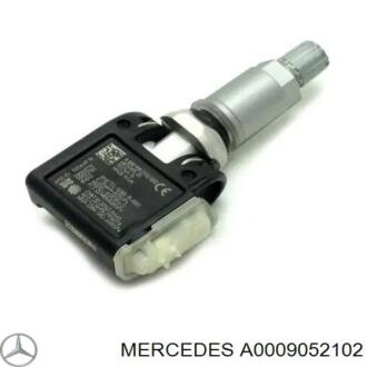 Датчик тиску повітря у шинах. MERCEDES-BENZ A0009052102