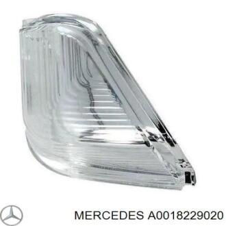 Фонарь указателя поворота MERCEDES-BENZ A0018229020