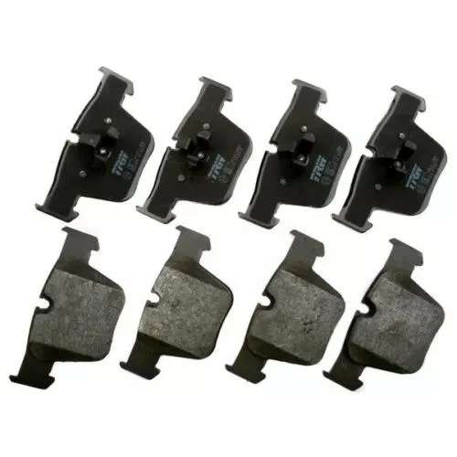 Тормозные колодки передние дисковые MERCEDES-BENZ A0044207520 (фото 1)