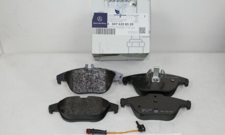Гальмівні колодки Friction Master Black MERCEDES-BENZ A0074208520