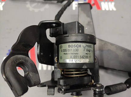 Датчик положення педалі акселератора MERCEDES-BENZ A0115428617 (фото 1)