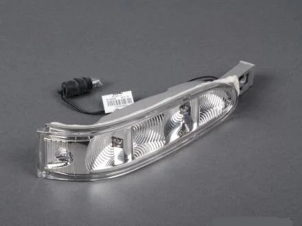 Повторювач повороту MERCEDES-BENZ A1648200621