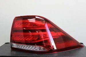 Фонарь задний справа наружный MERCEDES-BENZ A1669065601