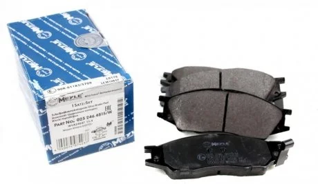 Тормозные колодки передние дисковые MEYLE 025 246 4815/W
