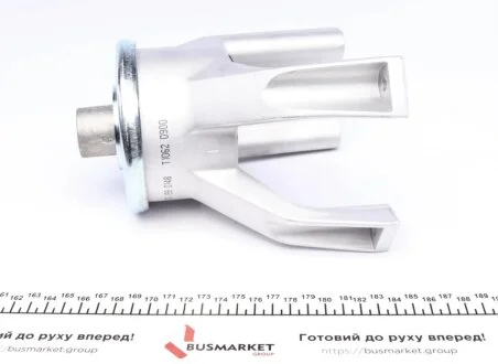 Опора двигателя MEYLE 1001990148