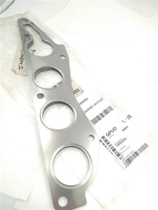 Прокладка выпускного коллектора MITSUBISHI 1555A052 (фото 1)