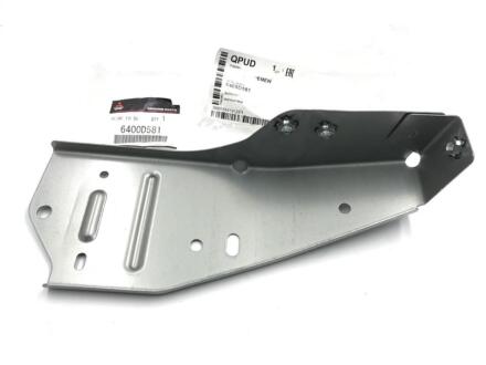 Кронштейн бампера MITSUBISHI 6400D581