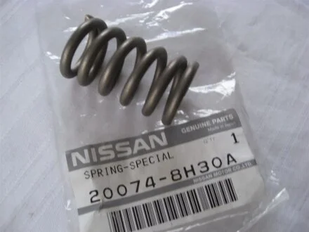 Пружина крепления выхлопной трубы NISSAN 200748H30A