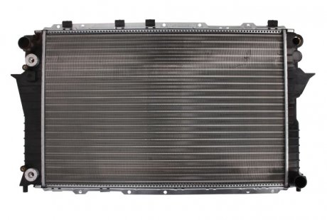 Радіатор охолодження AUDI 100/A6 2.6-2.8 AT (вир-во) NISSENS 60476
