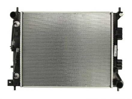 Радиатор системы охлаждения NISSENS 67608