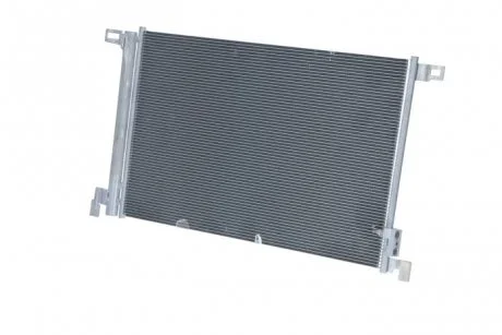 Конденсер кондіционера AUDI Q7 3.0D 15- (вир-во) NRF 350359