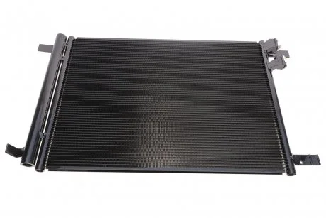 Радіатор кондиціонеру Audi A3/Q2/Skoda Octavia III NRF 35968