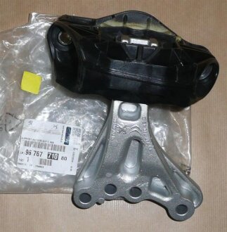 Подушка двигателя OEM 9676771080