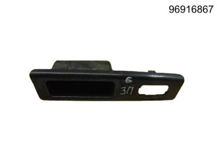 Ручка задней двери левая Opel 96916867
