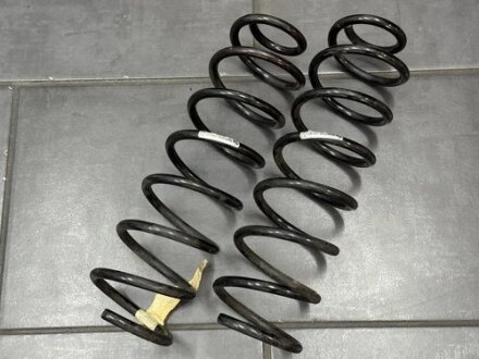 Пружина подвески задняя c постоянным диаметром Optimal OP-CSP01249