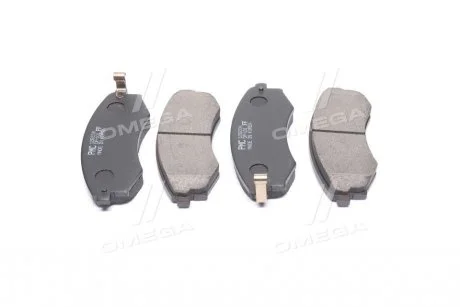 Тормозные колодки передние дисковые PARTS-MALL PKA-003