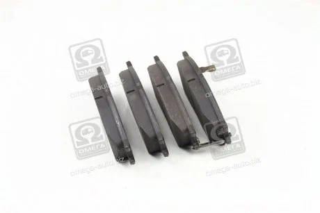 Тормозные колодки передние дисковые PARTS-MALL PKE-004