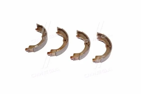 Тормозные колодки задние барабанные PARTS-MALL PLA-027