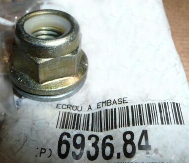 Гайка Peugeot/Citroen 693684