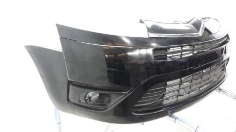 Бампер передний Peugeot/Citroen 7452KL