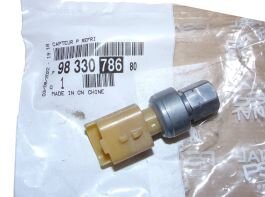 Датчик давления хладагента Peugeot/Citroen 9833078680