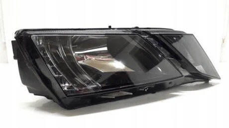 Фара основная правая H7, PWY24W Polcar 69C210-E