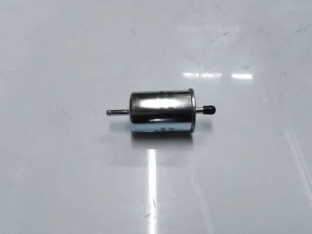 Фильтр топливный 1.8MPI 20V,1.4MPI 16V,1.6MPI 16V,1.8MPI 16V,1.6MPI 16V,1.4MPI 8V,1.0MPI 8V VW Caddy II 95-04; AUDI A6 97-04; PEUGEOT 306 93-02, 106 91-03; CITROEN ZX 92-98; OPEL Astra G 98-05, Frontera B 98-03; GEELY CK 05- Purolator FM G6400