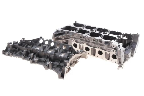 Головка блоку циліндрів 2,3d RENAULT 110417248R