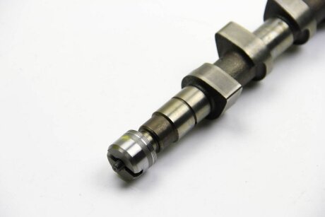 Вал розподільний RENAULT 8200043152