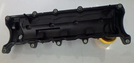 Клапанная крышка RENAULT 8200756123